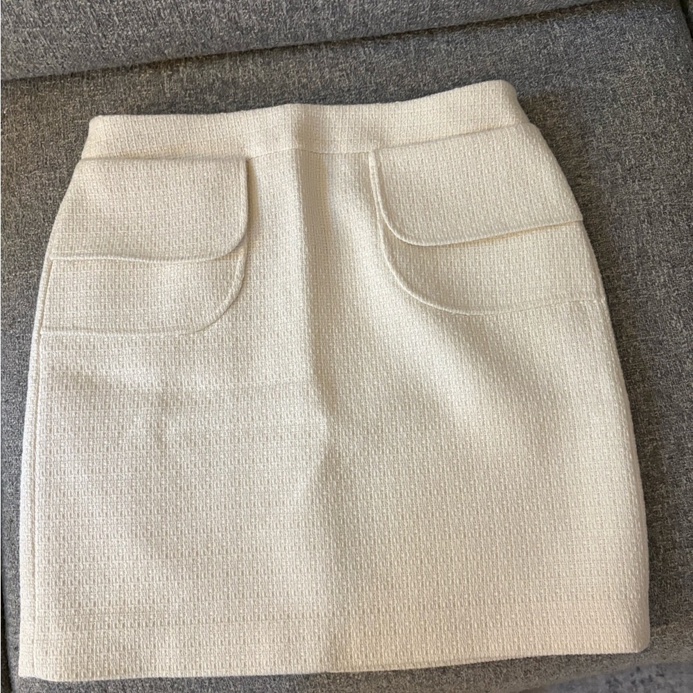 Tahari Cream Textured Mini Skirt size 4 NWT